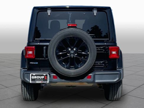 Used 2024 Jeep Wrangler Unlimited Sahara AWD/4WD image 5