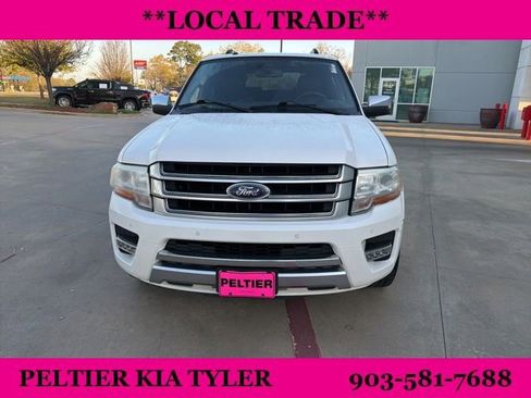Used 2015 Ford Expedition Platinum image 2