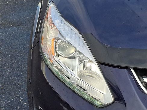 Used 2017 Ford C-MAX Titanium w/ Equipment Group 301A image 13