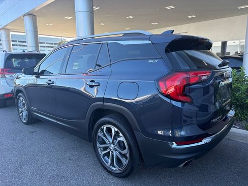 Used 2018 GMC Terrain SLT w/ Preferred Package FWD image 2