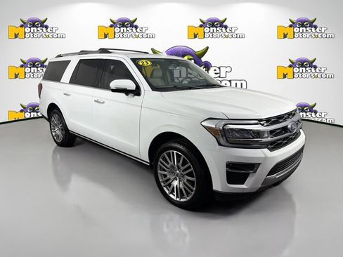 Used 2023 Ford Expedition Max Limited image 3