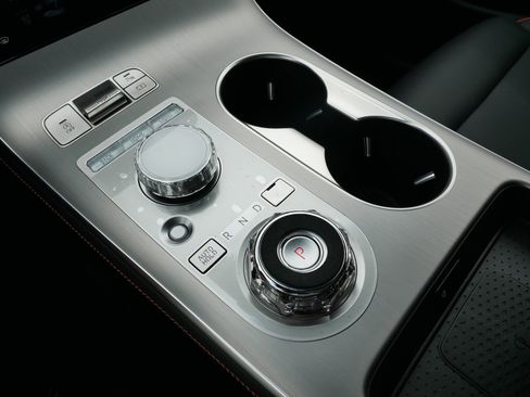 New 2026 Genesis GV70 3.5T Sport Advanced image 9