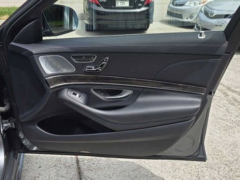 Used 2016 Mercedes-Benz S 550 Sedan image 15