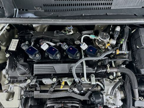 Used 2024 Toyota Corolla LE image 31