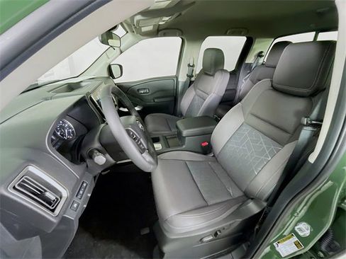 New 2026 Nissan Frontier SV w/ SV Convenience Package image 13