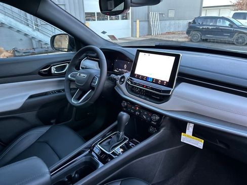New 2026 Jeep Compass Limited w/ Sun, Sound & Navigation Group image 38
