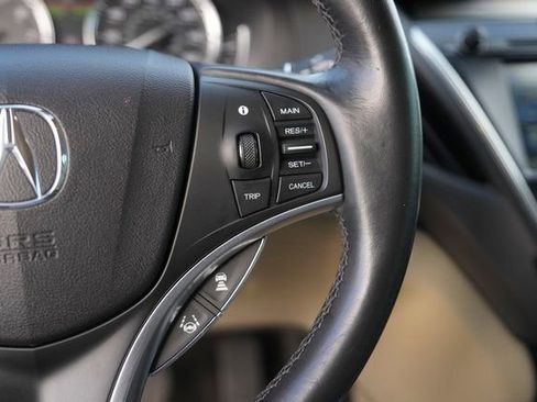 Used 2017 Acura MDX SH-AWD image 24