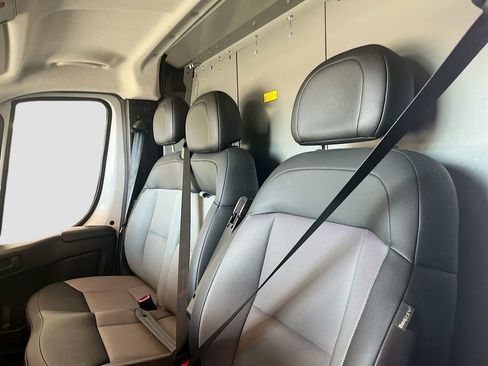 Used 2025 RAM ProMaster 2500 FWD image 20