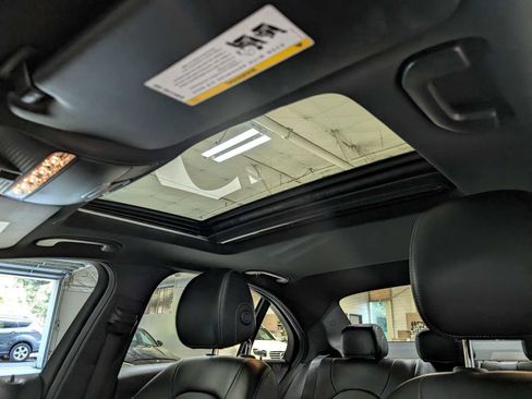 Used 2019 Mercedes-Benz C 300 Sedan image 22