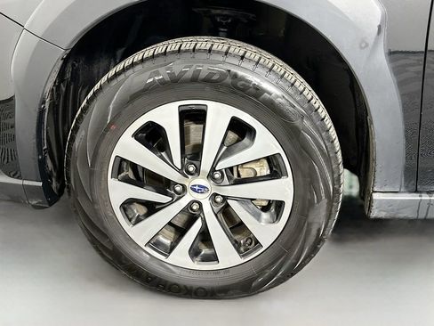 Used 2024 Subaru Outback Premium image 32