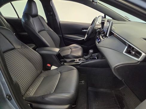 Used 2022 Toyota Corolla XSE FWD image 16