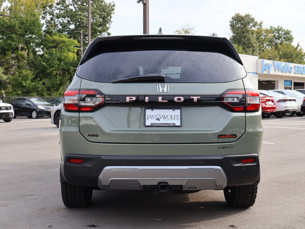 Used 2026 Honda Pilot TrailSport image 6