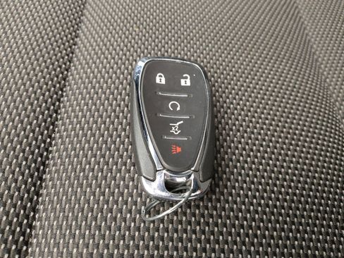 Used 2019 Chevrolet Traverse LT w/ LPO, Blackout Package AWD/4WD image 32