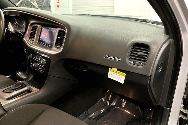Used 2022 Dodge Charger R/T w/ Blacktop Package RWD image 20