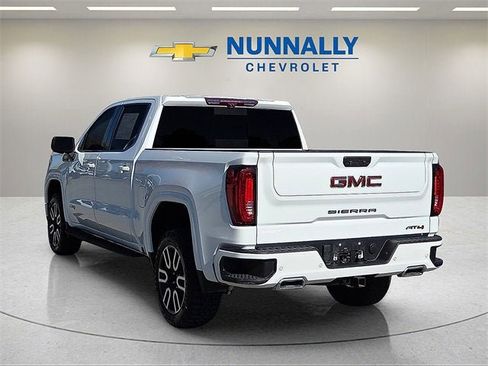 Used 2022 GMC Sierra 1500 AT4 w/ AT4 Premium Package image 3