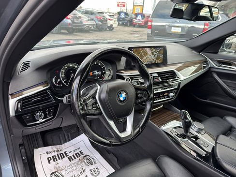 Used 2018 BMW 530i xDrive image 10