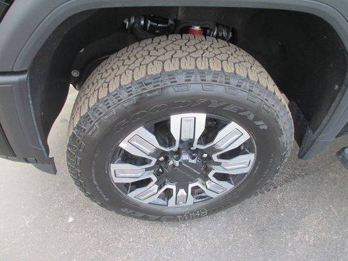 Certified 2025 GMC Sierra 2500 Denali w/ Denali Reserve Package image 14