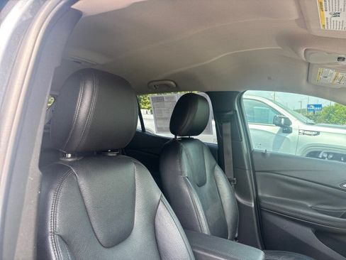 Used 2020 Buick Encore GX Select w/ Sport Touring Package FWD image 48