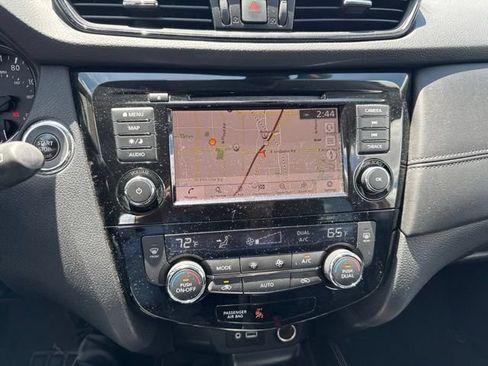 Used 2019 Nissan Rogue SL AWD/4WD image 7