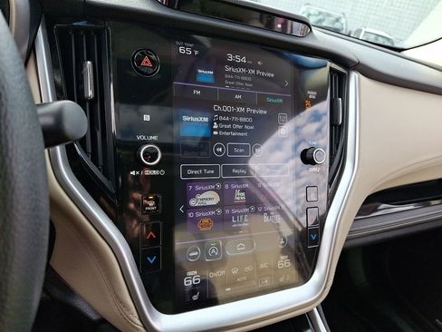 Used 2020 Subaru Outback Limited image 17