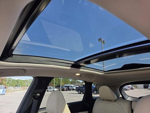 Used 2020 INFINITI QX50 Luxe w/ Navigation Package image 9