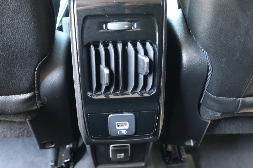 Used 2022 Jeep Compass Limited AWD/4WD image 16