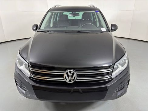 Used 2017 Volkswagen Tiguan Wolfsburg Edition FWD image 3