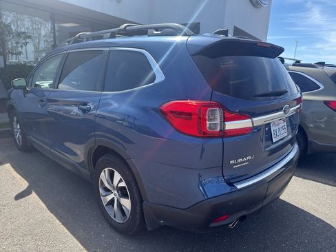 Used 2021 Subaru Ascent Premium w/ Convenience Package image 4