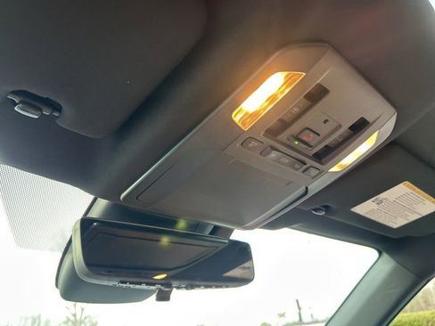 New 2026 Toyota Highlander Platinum image 33