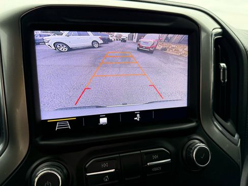 Used 2019 Chevrolet Silverado 1500 LTZ image 32