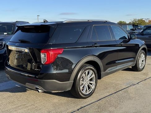 Certified 2023 Ford Explorer Limited w/ Equipment Group 301A image 8