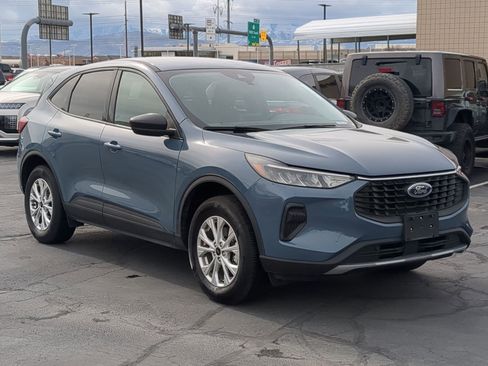 Used 2025 Ford Escape Active image 1