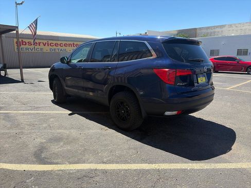Used 2017 Honda Pilot EX image 4
