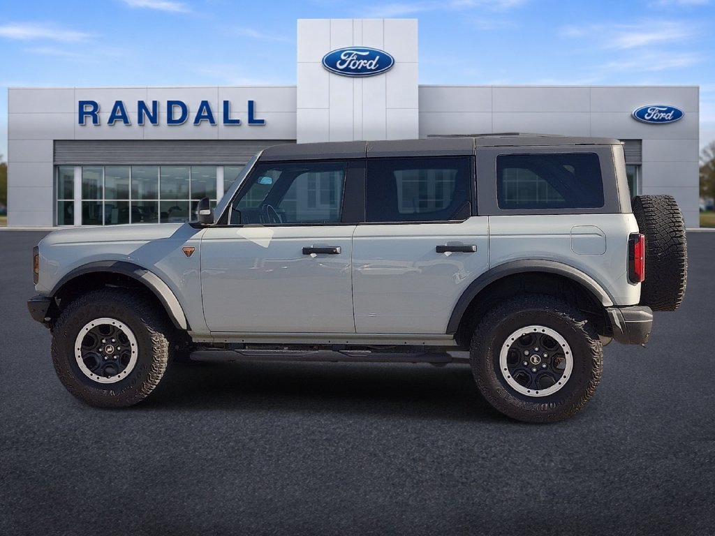 Used 2024 Ford Bronco Badlands AWD/4WD image 3