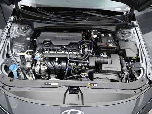New 2026 Hyundai Elantra SEL Sport FWD image 22
