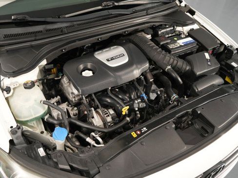 Used 2018 Hyundai Elantra Sport w/ Cargo Package FWD image 44