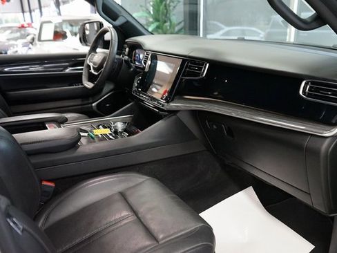 Used 2022 Jeep Wagoneer Series III w/ Flexible Seating Group image 48