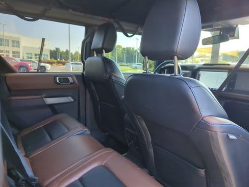 Used 2022 Ford Bronco Outer Banks AWD/4WD image 26