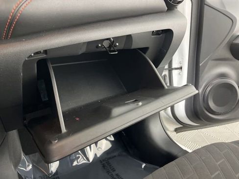 Used 2023 Nissan Kicks SR FWD image 36