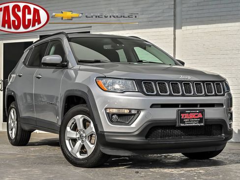 Used 2020 Jeep Compass Latitude w/ Popular Equipment Group AWD/4WD image 1
