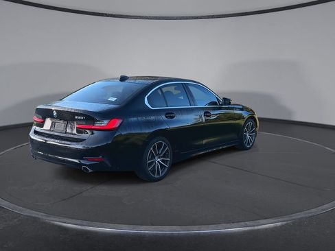 Used 2019 BMW 330i Sedan RWD image 8