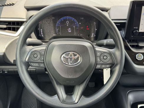 Used 2026 Toyota Corolla LE FWD image 10