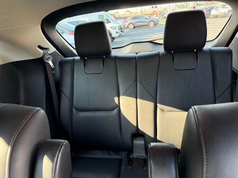 Used 2023 MAZDA CX-9 Touring image 28