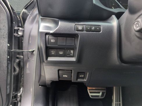 Used 2024 Lexus IS 500 RWD image 19