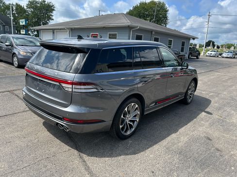 Used 2022 Lincoln Aviator Grand Touring w/ Equipment Group 301A AWD/4WD image 7