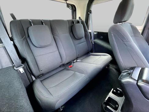Used 2021 Jeep Wrangler Sport AWD/4WD image 20