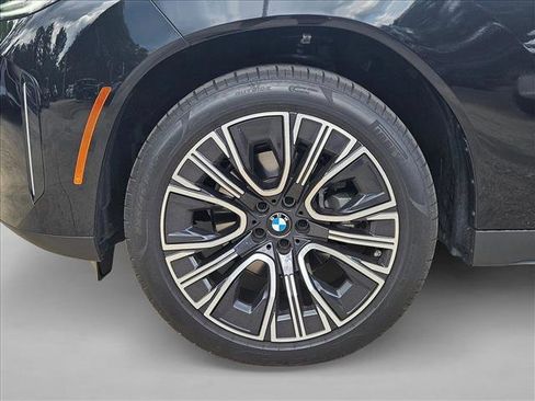 Certified 2025 BMW X3 xDrive30i w/ Premium Package image 8