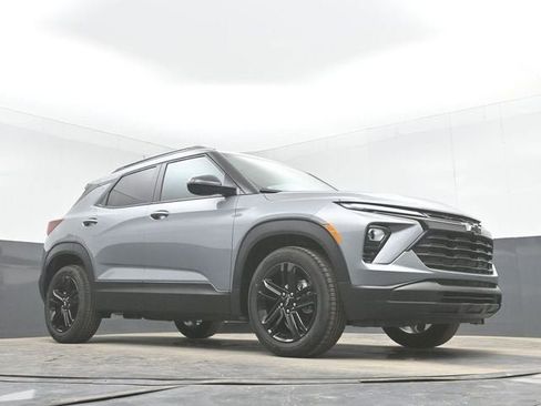 New 2026 Chevrolet TrailBlazer LT w/ Midnight Edition FWD image 40