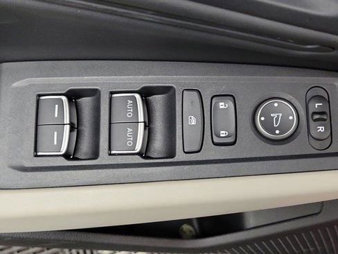 Certified 2025 Honda Accord SE image 19