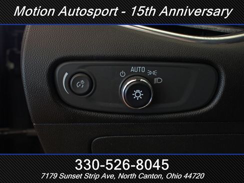 Used 2016 Chevrolet Malibu LT FWD image 12